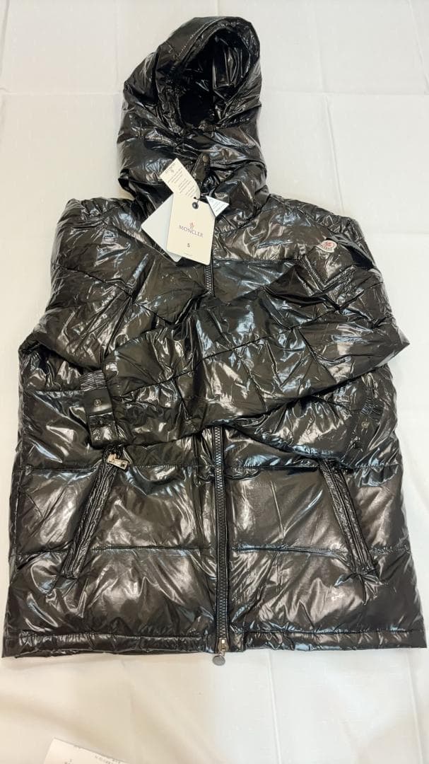 モンクレール フード付きダウンジャケット ブラック