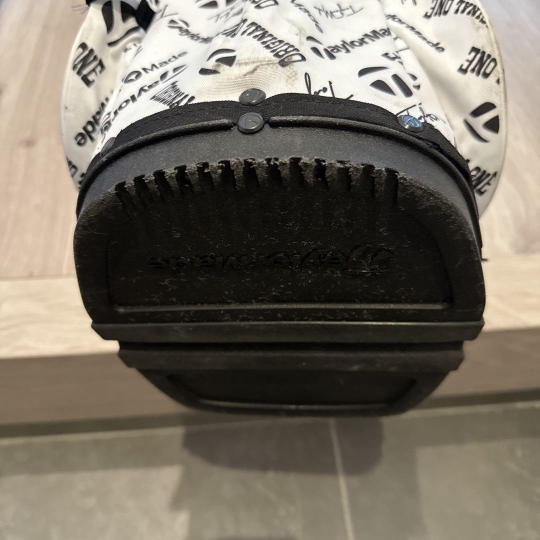 TaylorMade スタンドキャディバッグ ホワイト/ブラック