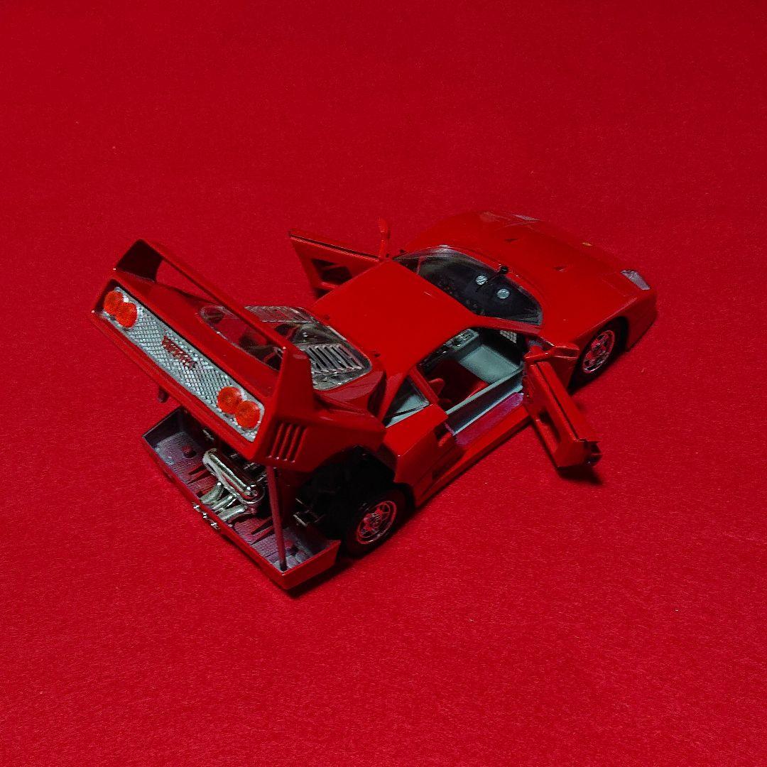 ブラーゴ オリジナルシリーズ 1/18スケール「F40」（レッド