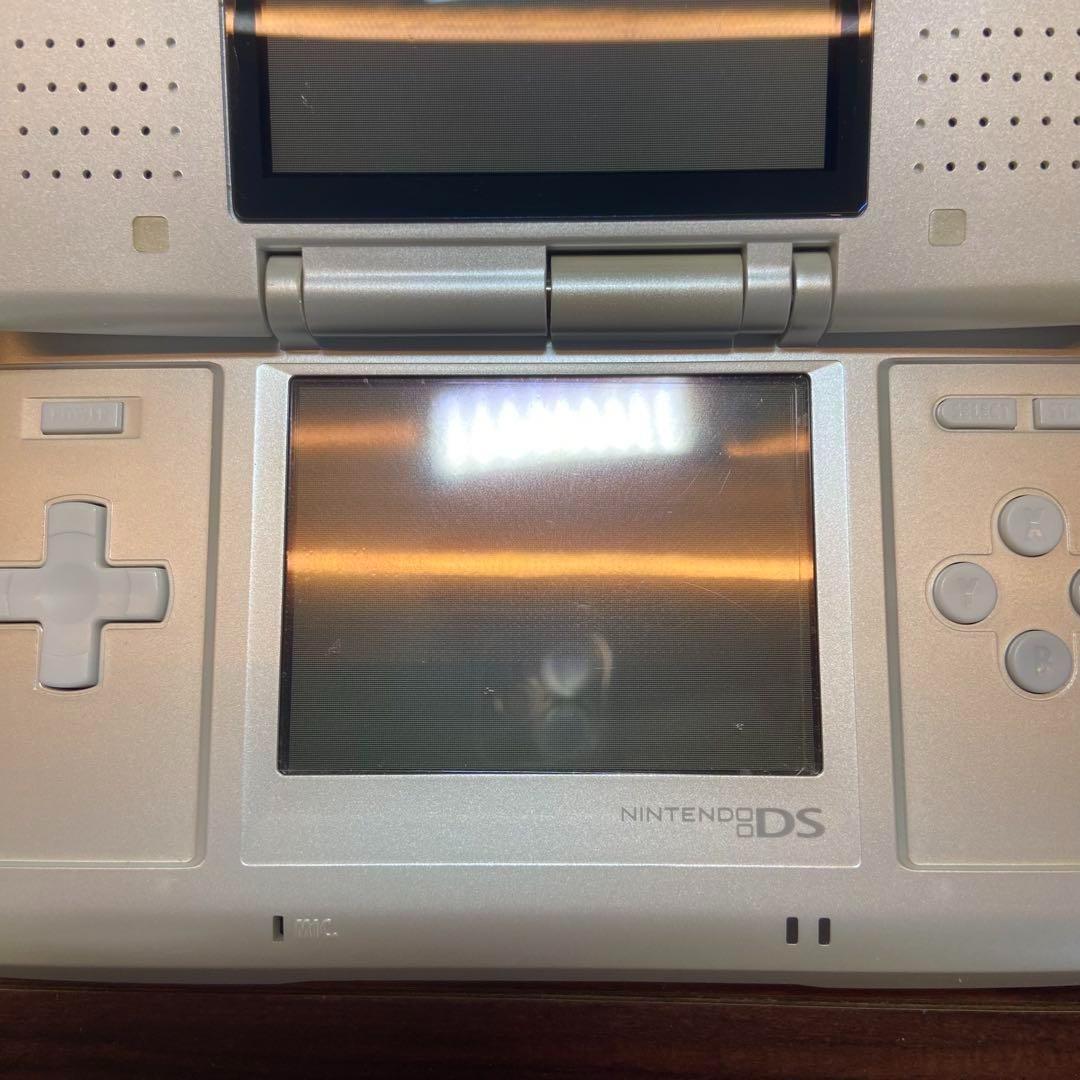 ニンテンドーDS 本体 ピュアホワイト 2562