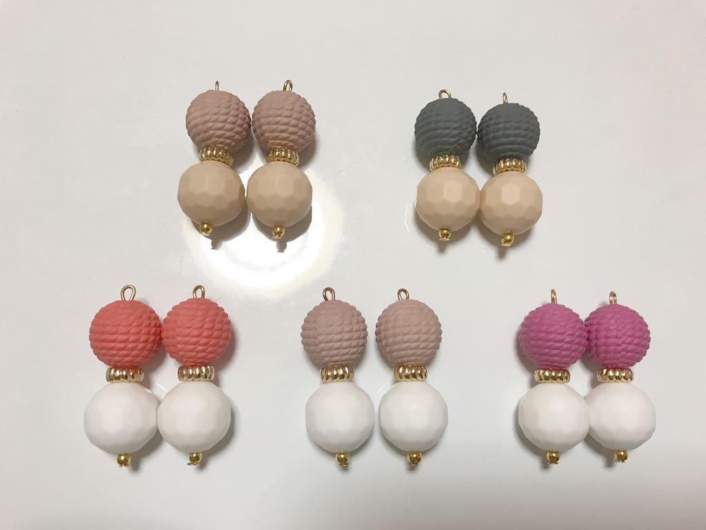 ニット風シリコンピアス