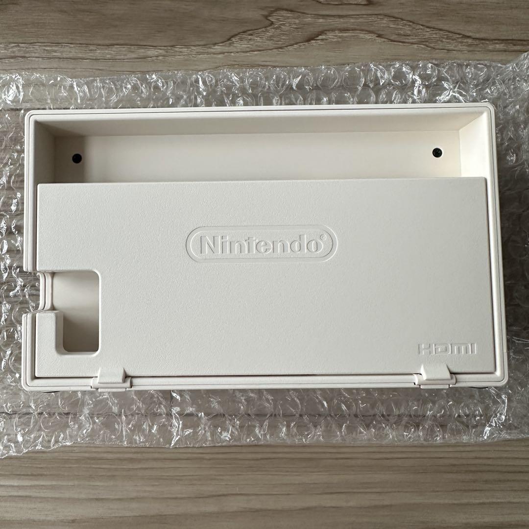 【美品・おまけつき】 Nintendo Switch ニンテンドースイッチ 本体