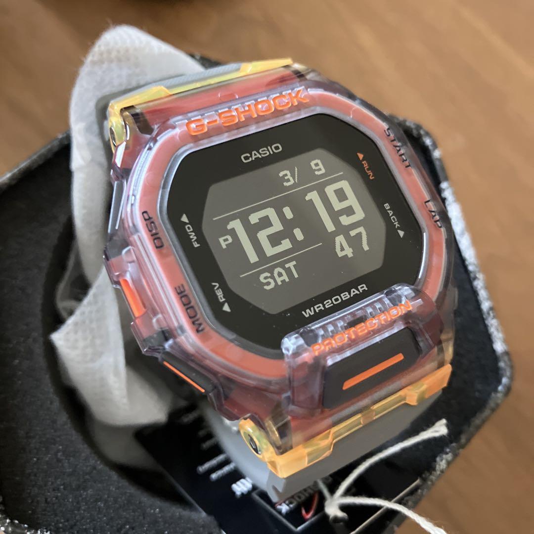 新品未使用　CASIO GBD-200SM-1A5 G-SQUAD グレー