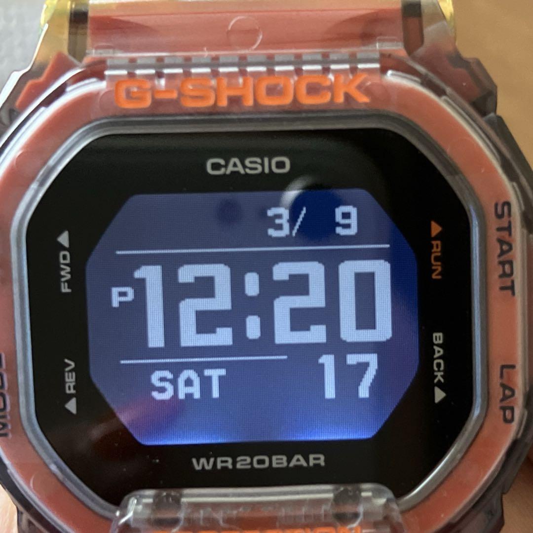 新品未使用　CASIO GBD-200SM-1A5 G-SQUAD グレー