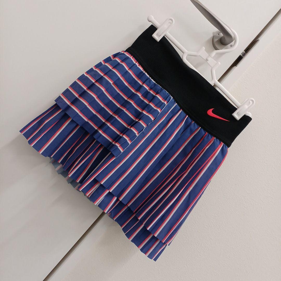 ♥️専用♥️NIKE 　テニス　スコート　　　　　　　　　　　　　　size　S