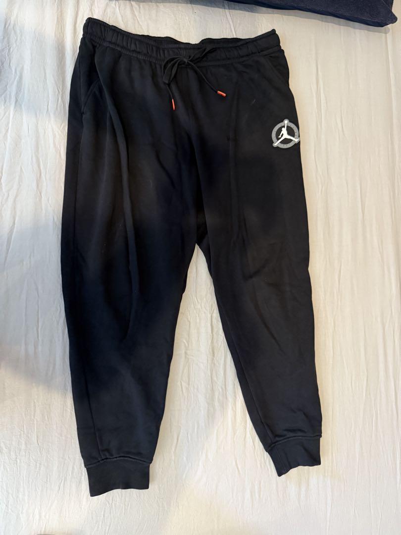 お値下げ中！！☆ジョーダンのジョガーパンツ　XS☆ Jordan ブラック スウェットパンツ XL - メルカリ