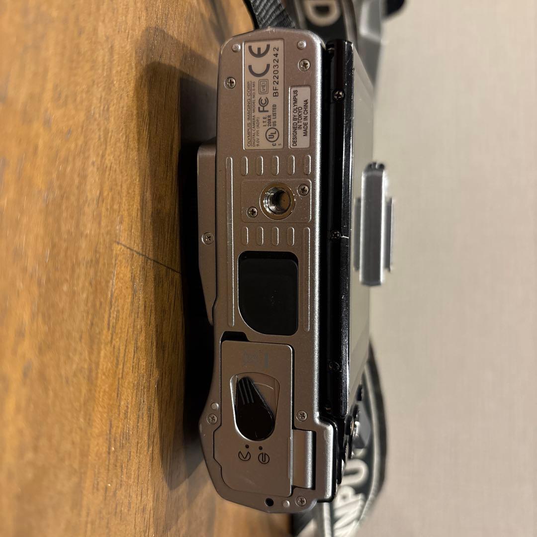 OLYMPUS OM-D E-M5 ダブルズームキット OLYMPUS OM-D E-M5 ダブルズームキット