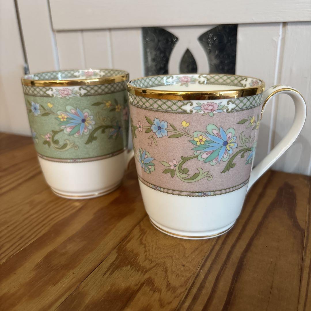 ノリタケ　ヨシノ花柄マグカップ 2個セット