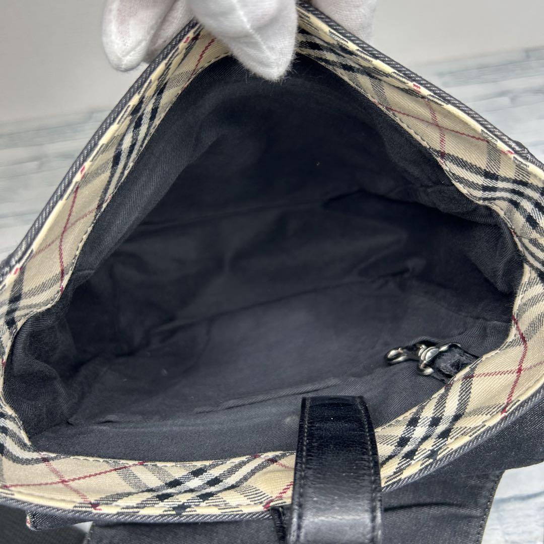 60 BURBERRY バーバリー　ショルダーバック
