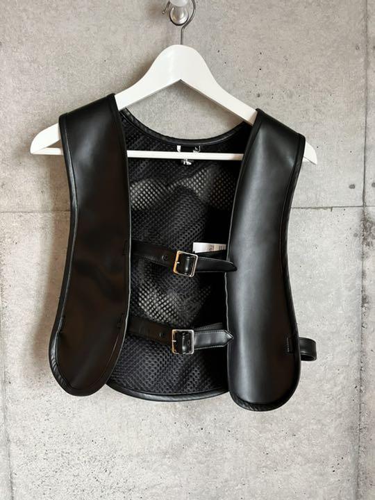 新品本物保証 未使用 BLACK comme des garcons ハーネスベスト 今期 XUdfH-m63168184342 お得豊富な