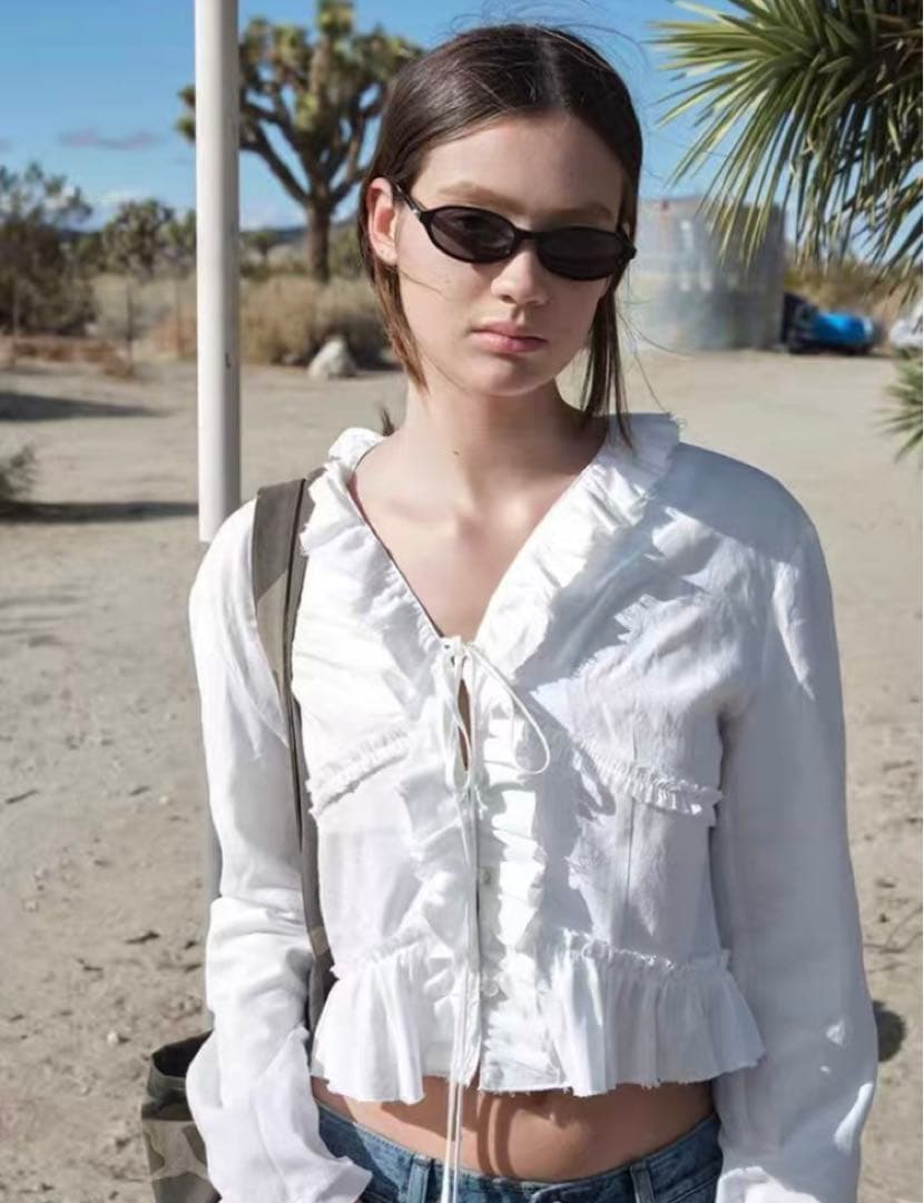 LOW CLASSIC フリル付きホワイトシャツ SIZE LOW CLASSIC