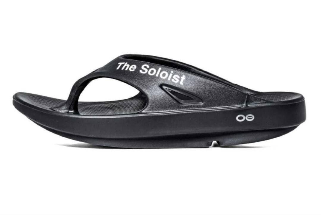 新品 Soloist. × OOFOS Flip-flop size8 BLK