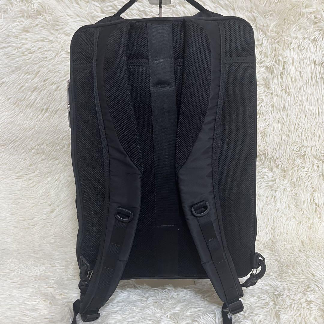 【美品】ace ガジェダブル リュック　3way ブラック B4 19リットル