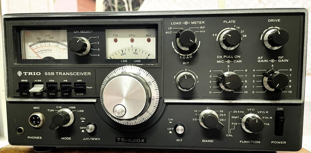 Icom IC-820 １０W　U/V オールモード機　トランシーバー　元箱付き Icom IC-820 10W U/V オールモード機 トランシーバー 元箱付き