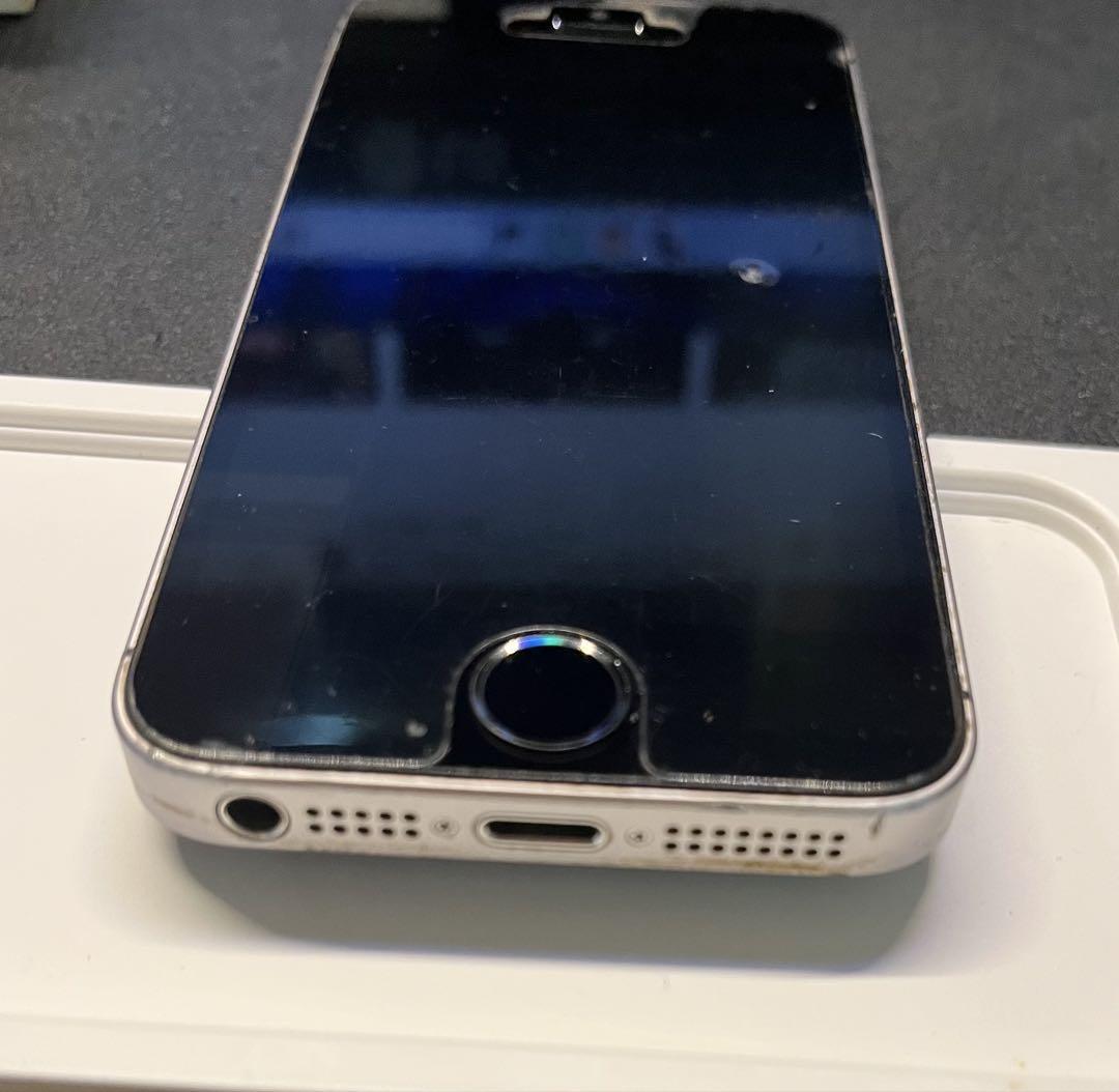 iPhone se 128GB A1723　箱　ケース付 iPhone SE（第1世代） [再生新品]海外SIMシムフリー版 Apple SE