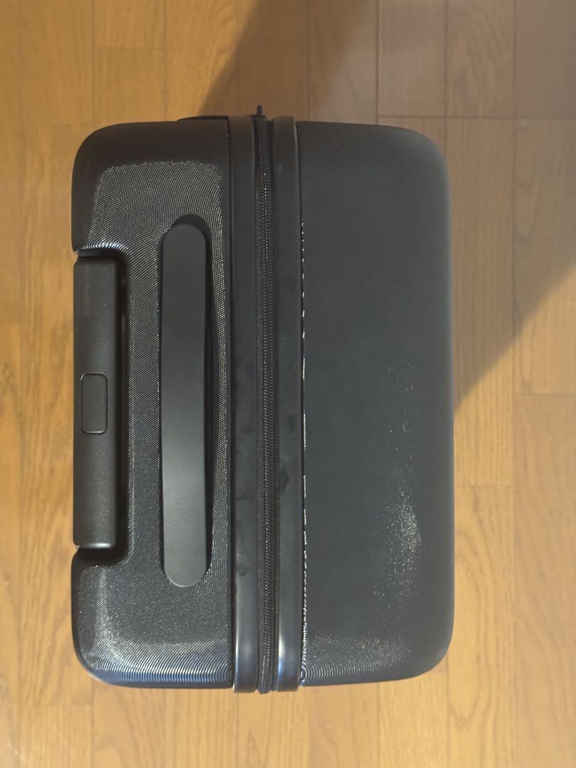 無印良品　バーを自由に調節できる　ハードキャリーケース（36L）黒