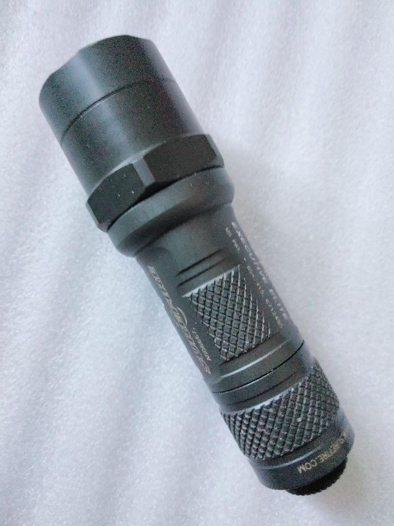 米軍放出品 SUREFIRE シュアファイア E1e ライト