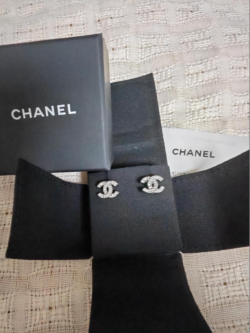 美品 シャネル CCマーク ピアス メタル&ストラス ピアス シルバー