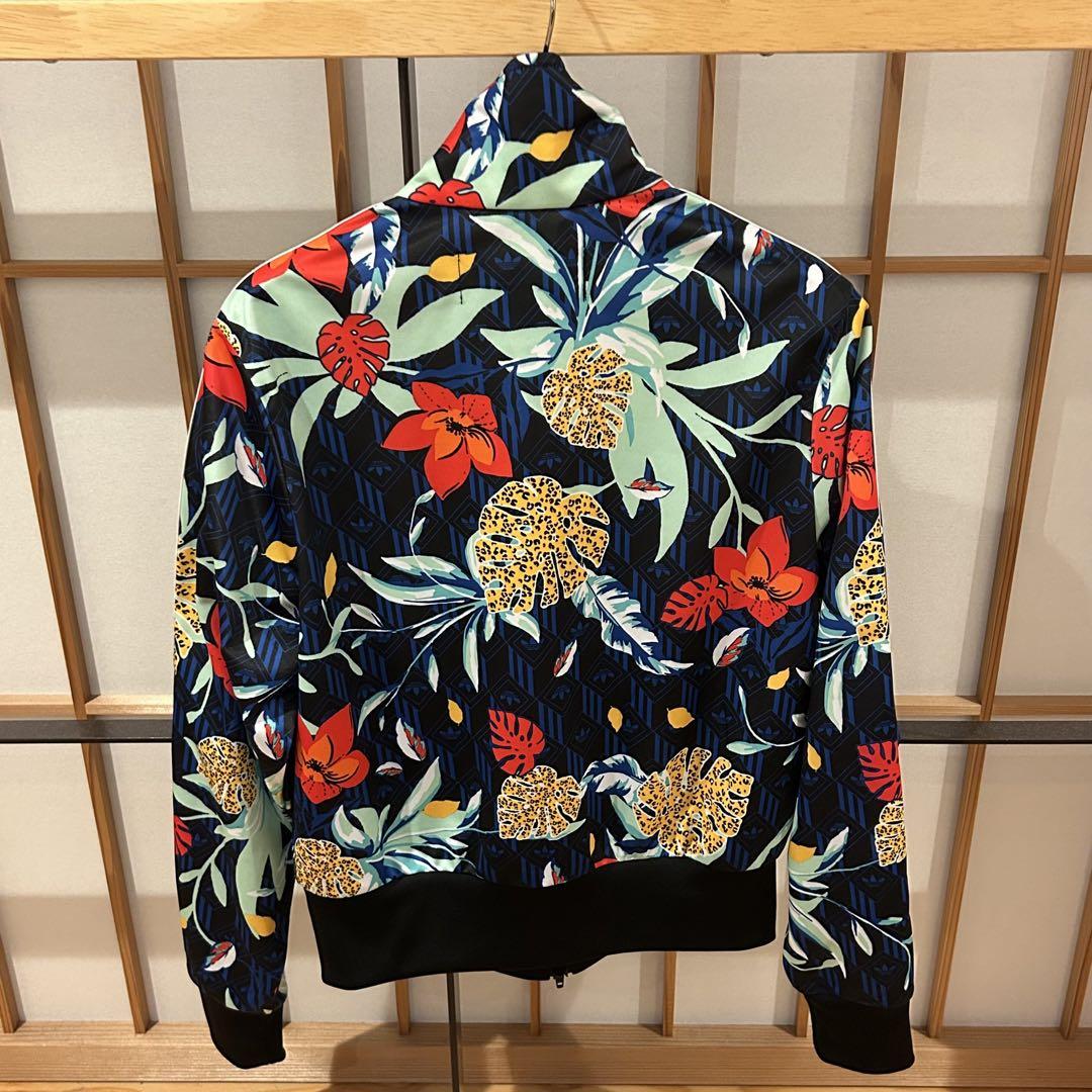 adidas アディダス トラックジャケット販売 中
