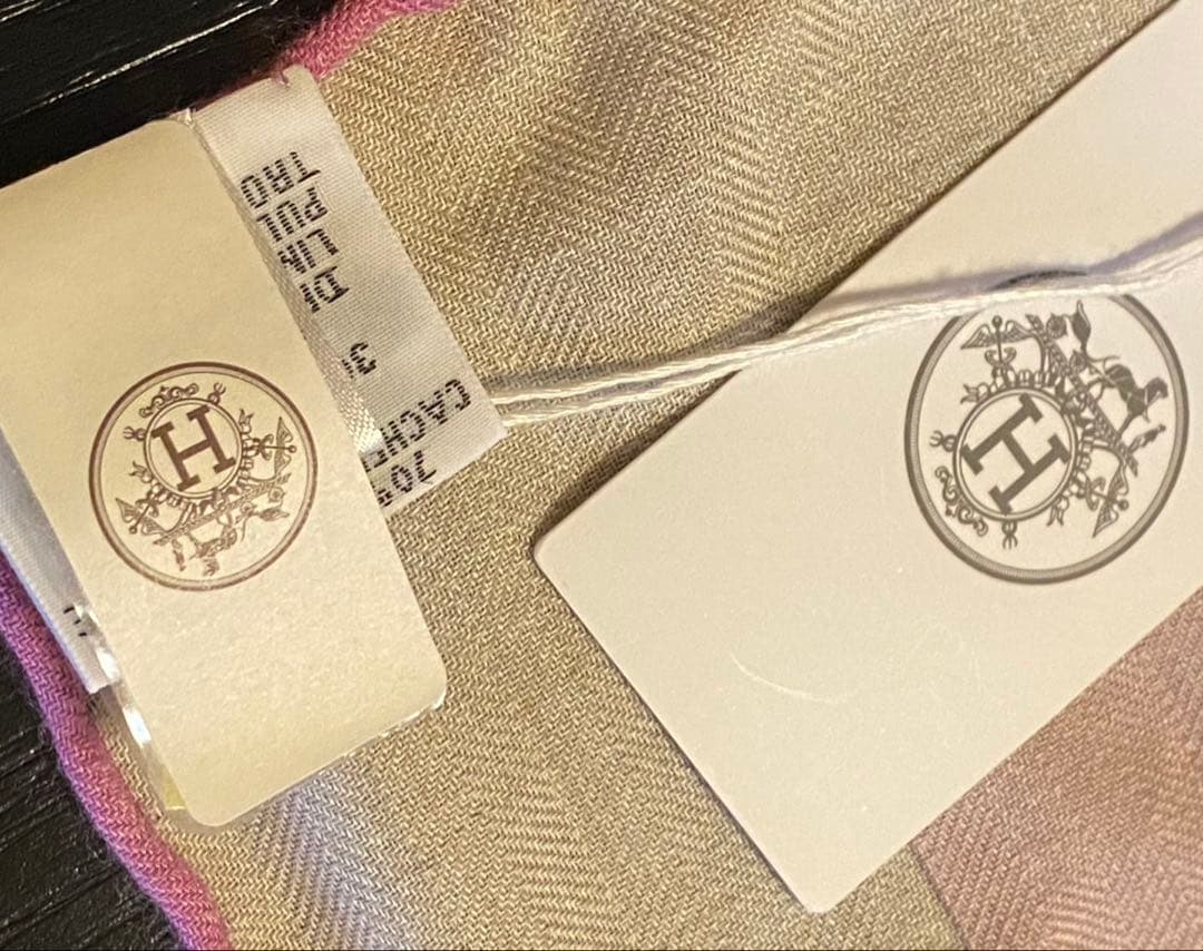 エルメス　HERMES スカーフ　新品　美品