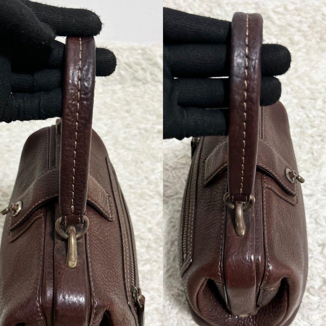 ロック金具