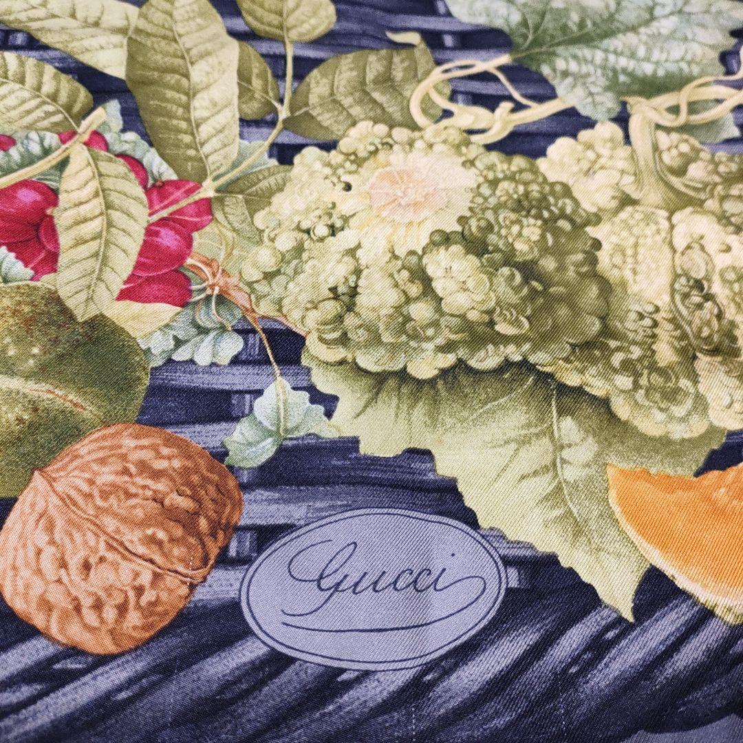 Gucci フルーツ柄 スカーフ GUCCI フルーツ柄スカーフ