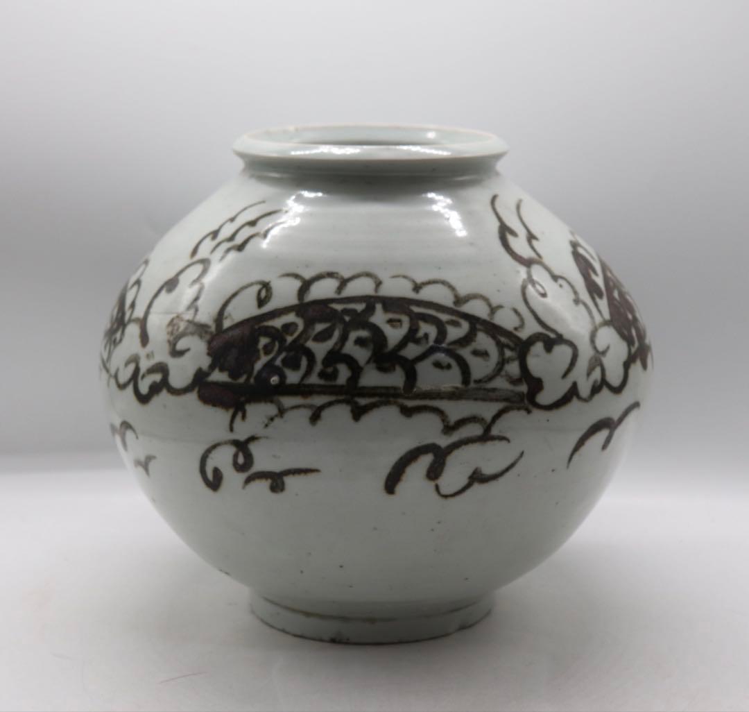 李朝 白磁鐡釉鯉紋大壺 アンティーク 送料込み251006