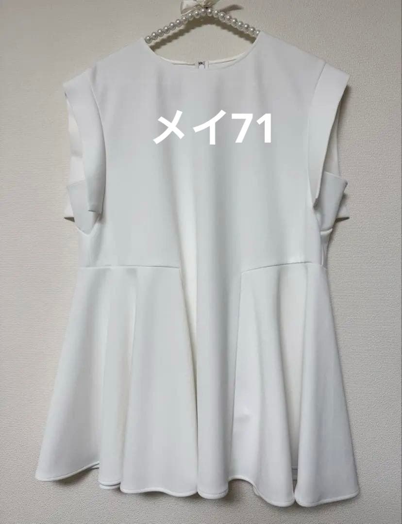 LE PHIL ルフィル　トリアセカルゼフレアトップス