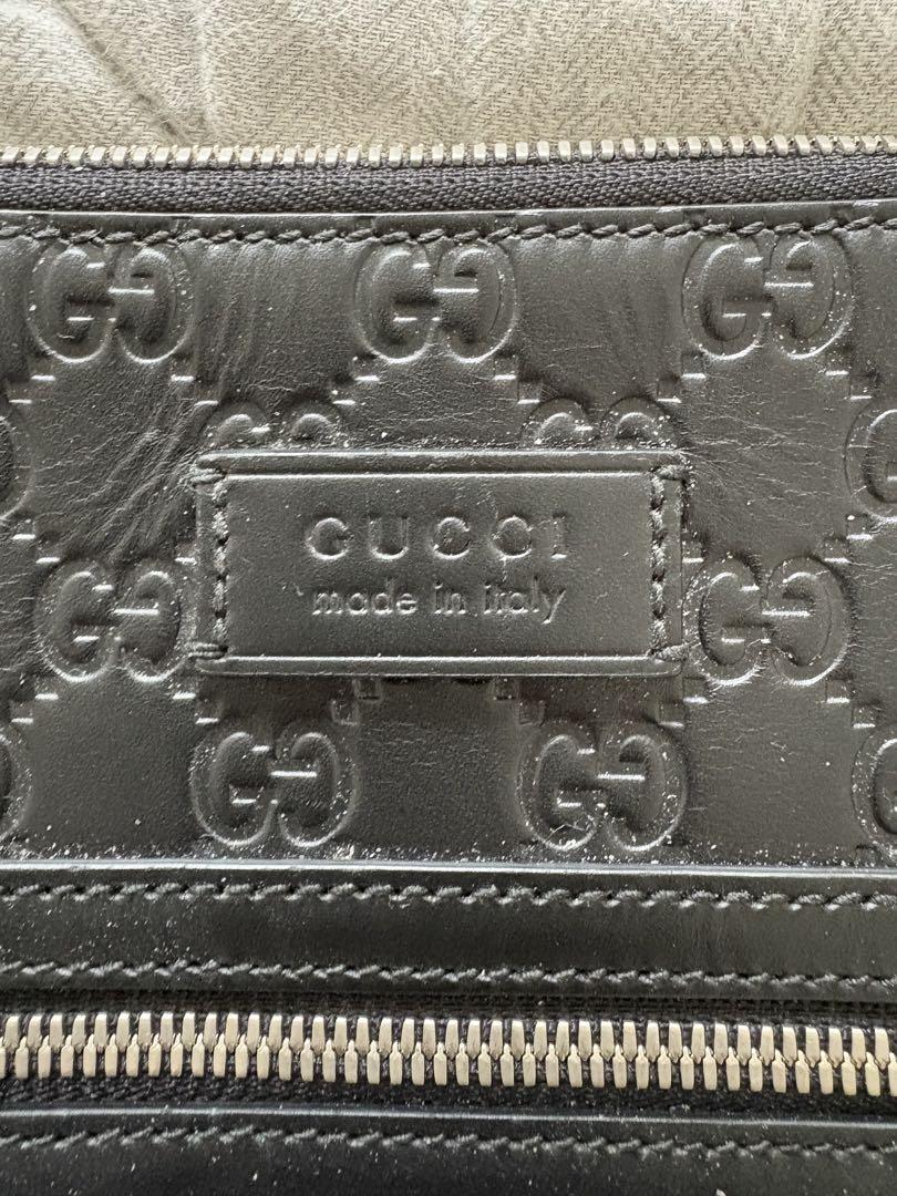 ほぼ未使用　GUCCI ブラック ショルダーバッグ