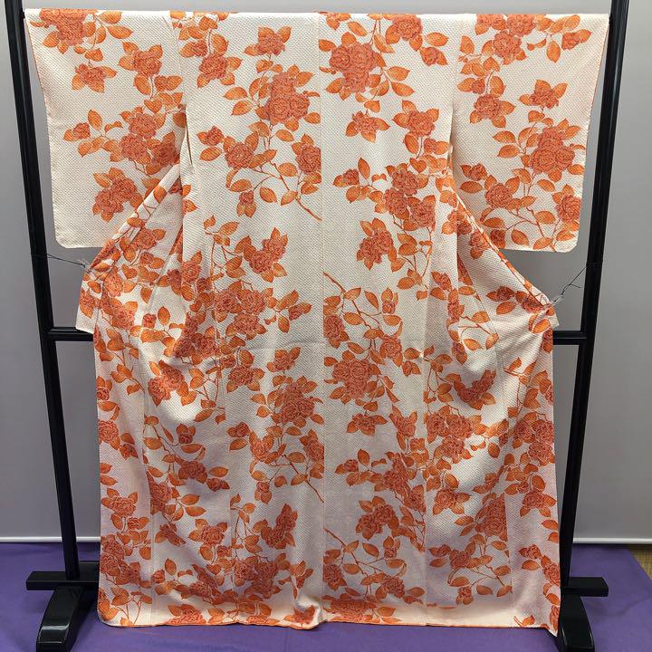 BY2029　未使用品　しつけ有り　薔薇　椿　オレンジ　白　絞り　小紋　おしゃれ