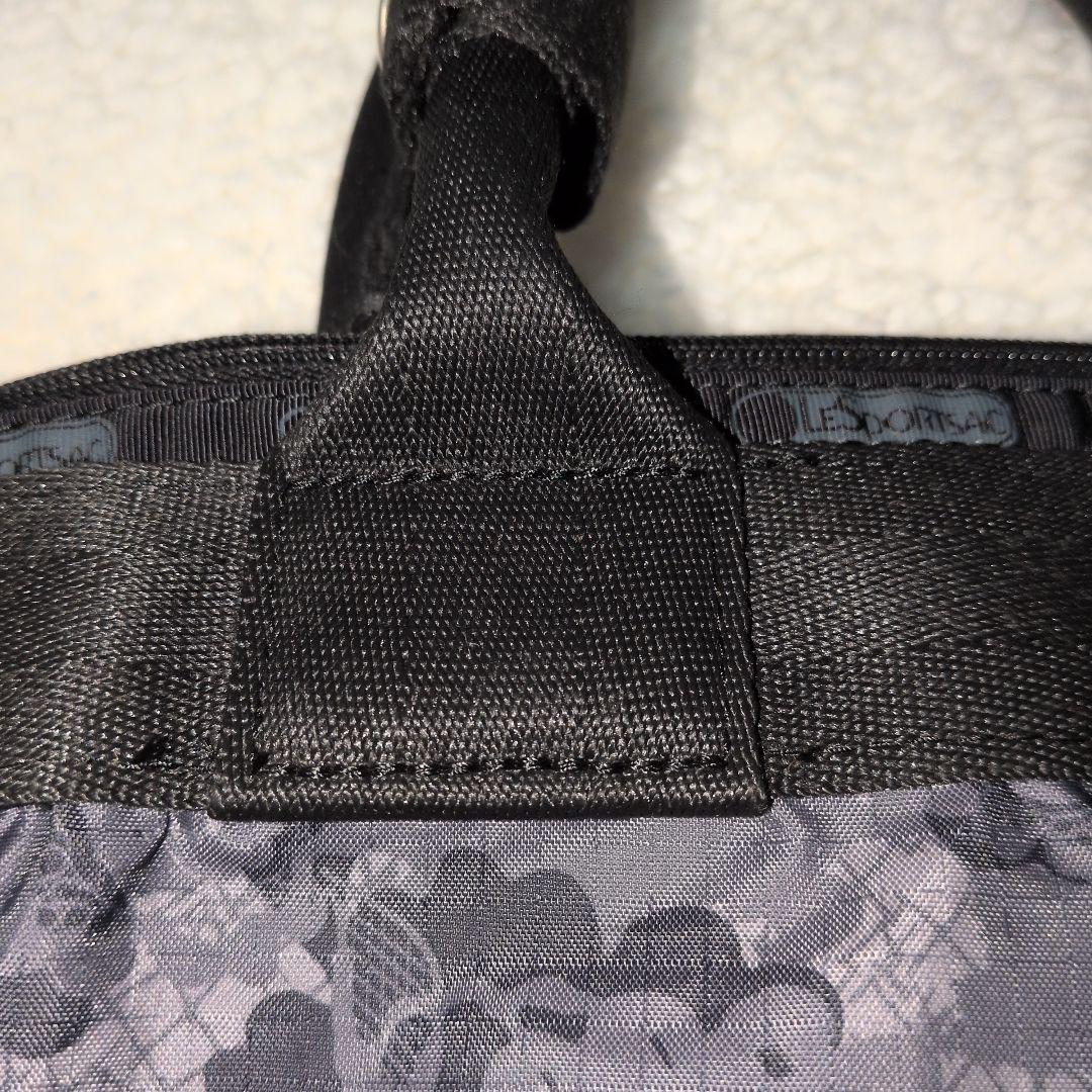 Lesportsac 6ボストンバッグ 黒とグレーの花柄