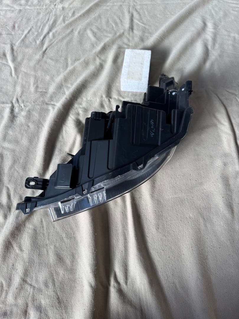 日産 ルークス 右LEDヘッドライト 日産 ルークス 右LEDヘッドライト