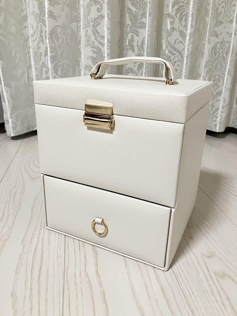 美品 ホワイト アクセサリーケース