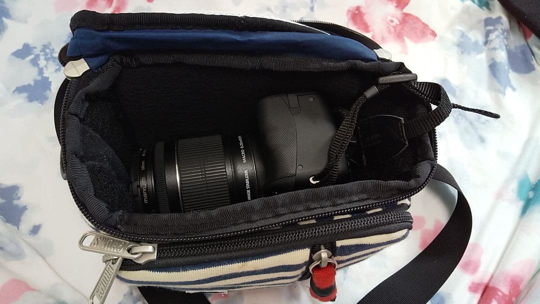 メルカリ カメラバッグ チャムス ショルダーバッグ 3 100 中古や未使用のフリマ