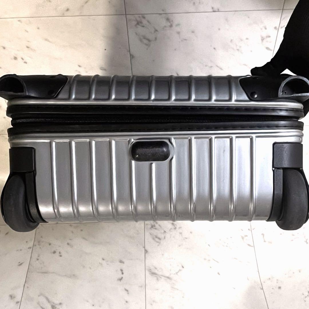 RIMOWAリモワサルサ キャリーケース 機内持ち込み 2輪 35Lシルバー