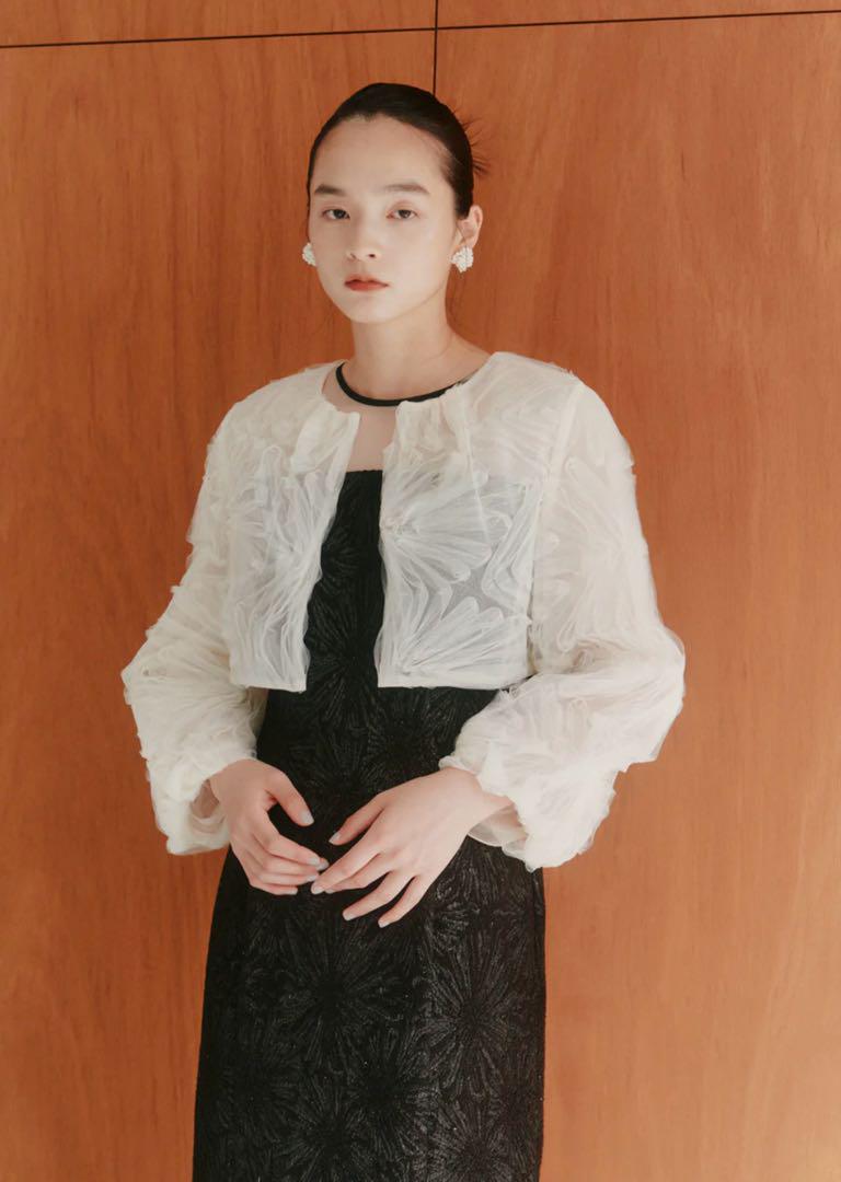 kaene チュールエンブロイダリーボレロ　ivory kaene チュールエンブロイダリーボレロ ivory - メルカリ