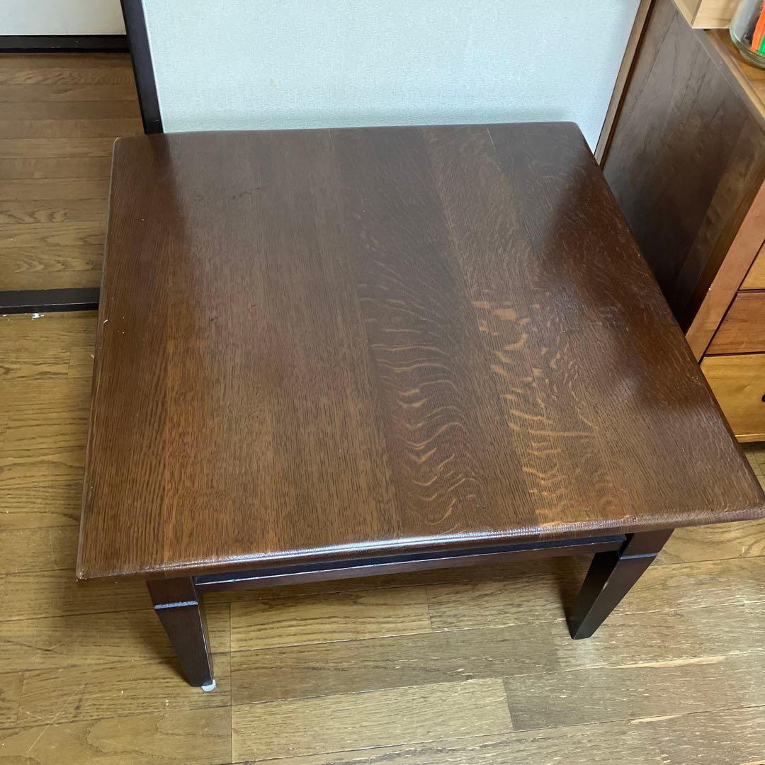 ヨーロッパ 70B 木製ダークブラウン正方形テーブル ヨーロッパ 70B 木製ダークブラウン正方形テーブル