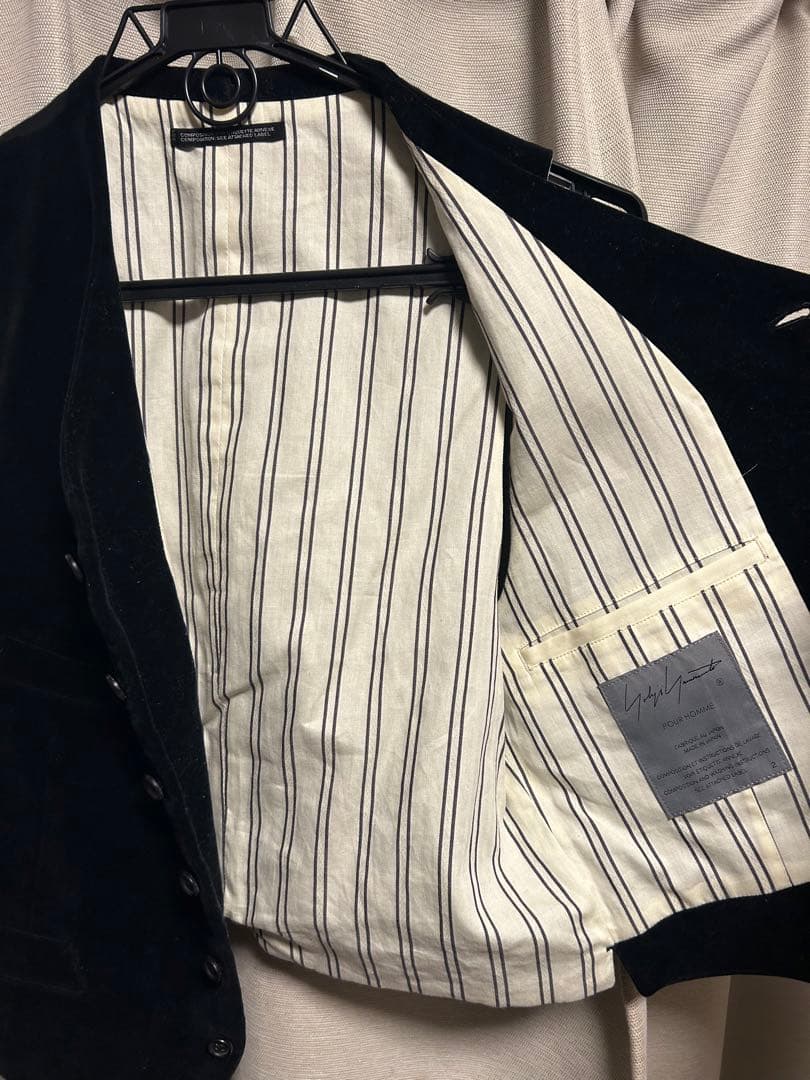 yohji Yamamoto 22aw ベルベットベスト 極美品 ブラック yohji Yamamoto 22aw ベルベットベスト 極美品 ブラック