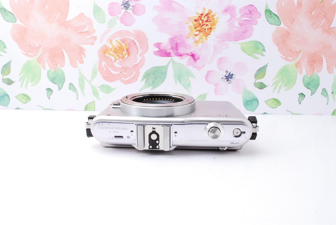 OLYMPUS E-PM1 シルバー 軽量コンパクト ミラーレス スマホ転送