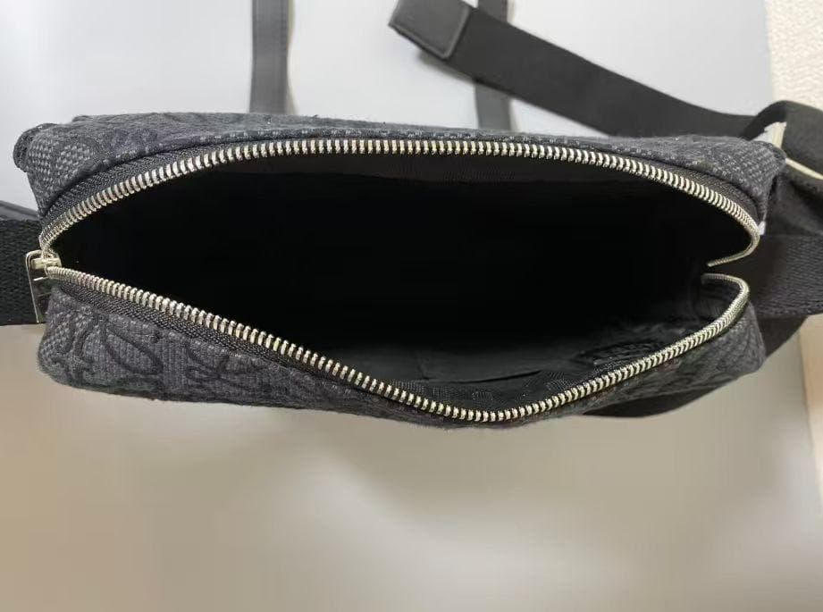 ロエベ LOEWE ショルダーバッグ ロエベ LOEWE ショルダーバッグ