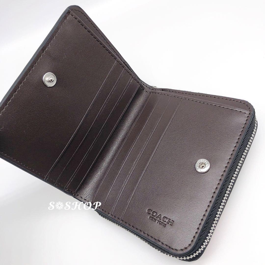 【新品】コーチ 折り財布 いちご柄 ブラック 箱/袋付き♪③