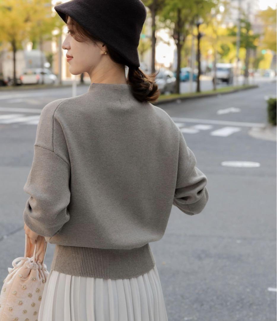 新品タグ付き♡DOORS ボトルネックニットプルオーバー✽Top Beige 最 安値ファッション - 新品タグ付き♡DOORS ボトルネックニット
