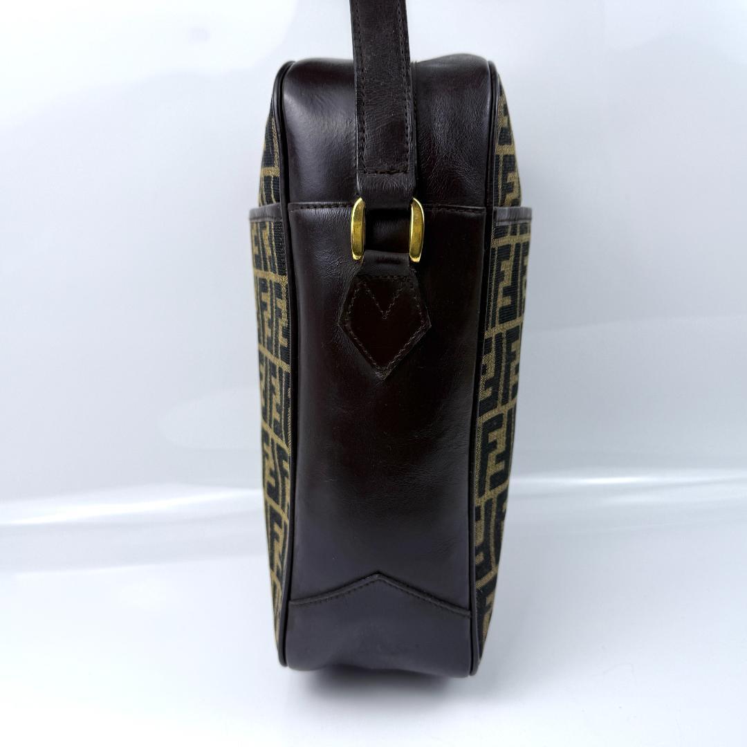 サコッシュ スクエア