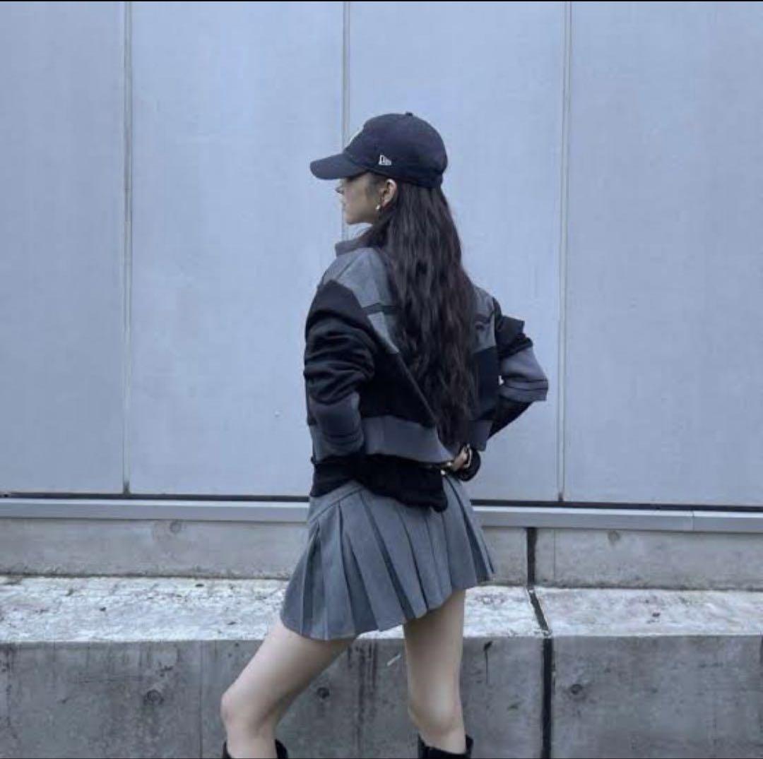 melt the lady back pleats