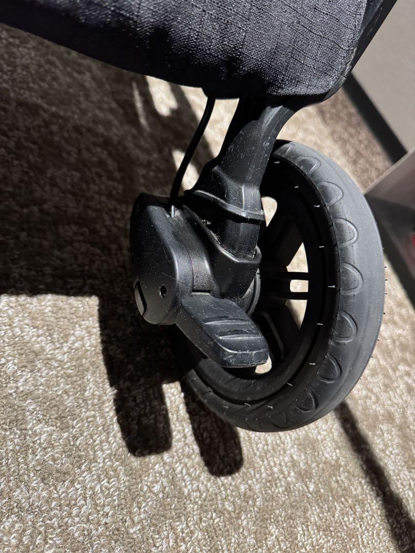 値下げ特価！Nuna ヌナ TRIV riveted 2022モデル ベビーカー