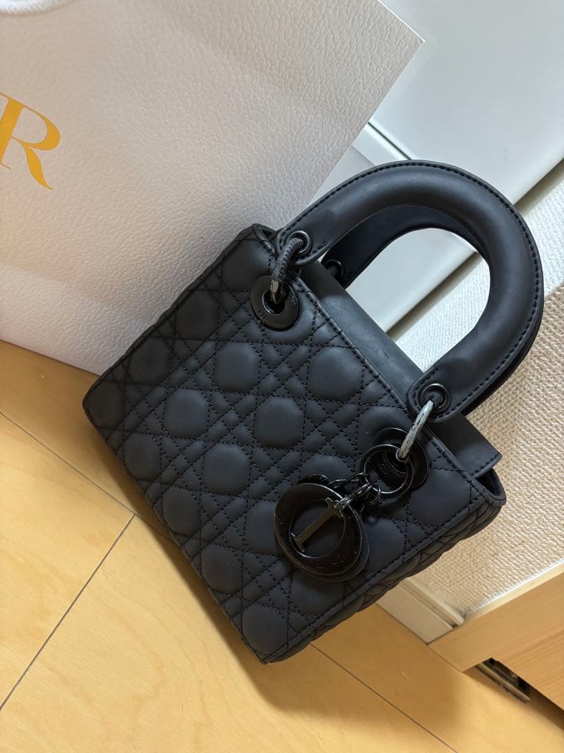 Dior ブラック キルティング ショルダーバッグChristian Dior