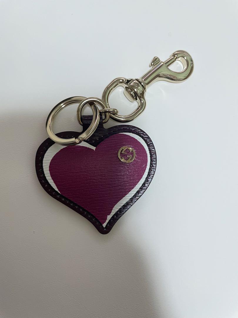 新品未使用 GUCCI ハートレザーキーホルダー