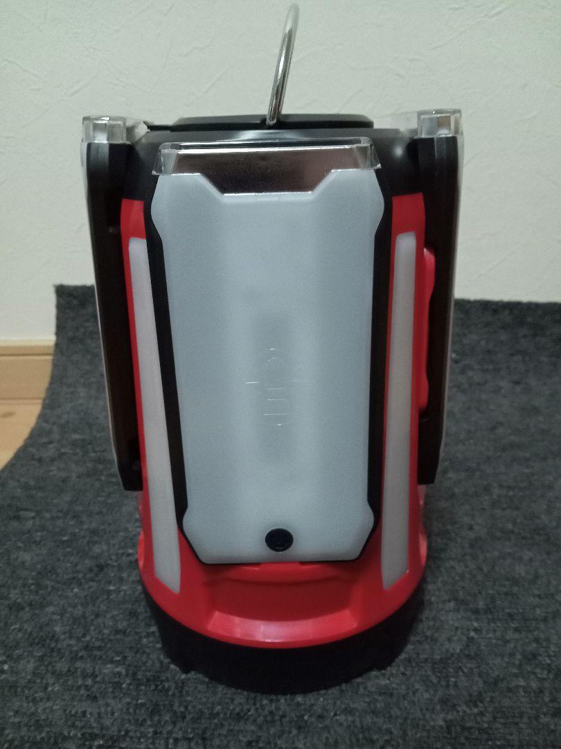 コールマン　マルチパネルランタン 800ルーメン 電池式/USBポート付