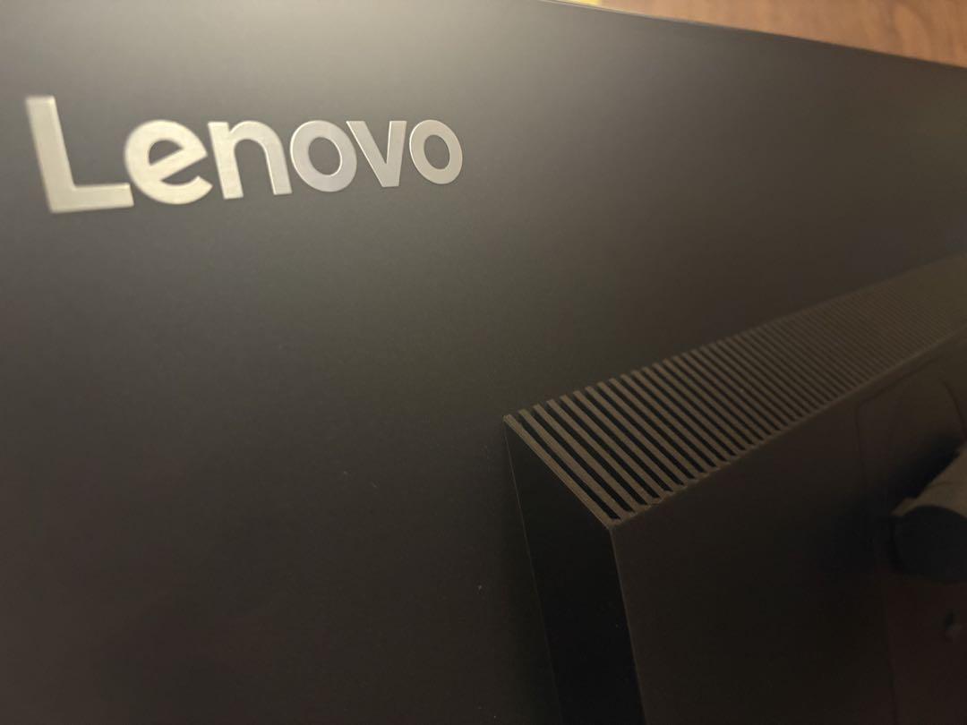 ThinkVision P27u-10 TypeC モニター