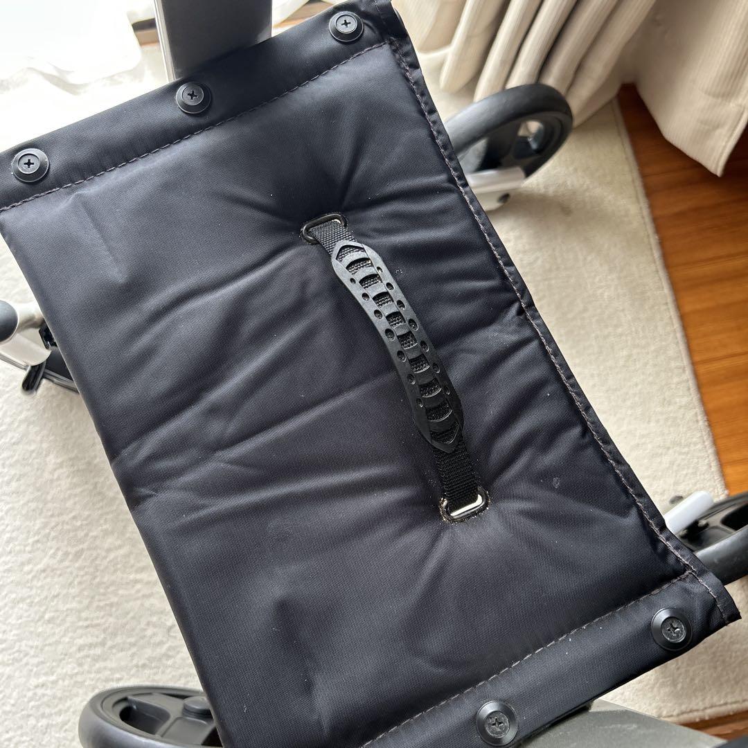 アロン化成 歩行器リトルターン 屋内使用品